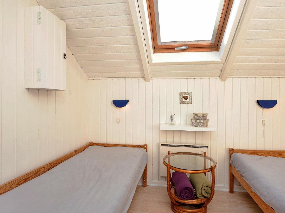 8 Person Holiday Home In Hejls المظهر الخارجي الصورة